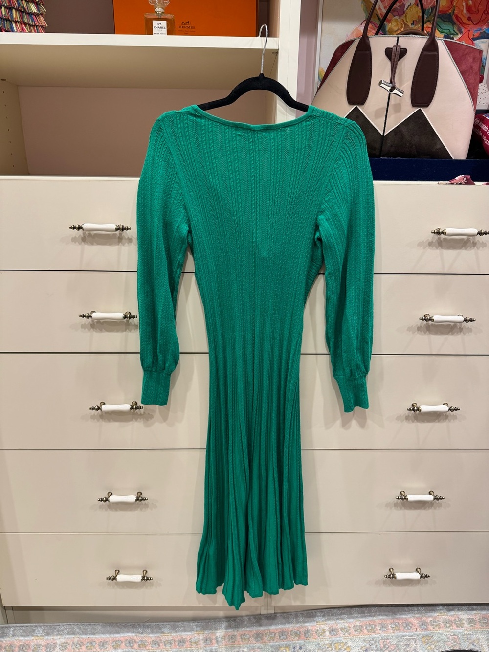 Boden Green Twist-Knot V-Neck Knit Dress - Picture 4 of 4